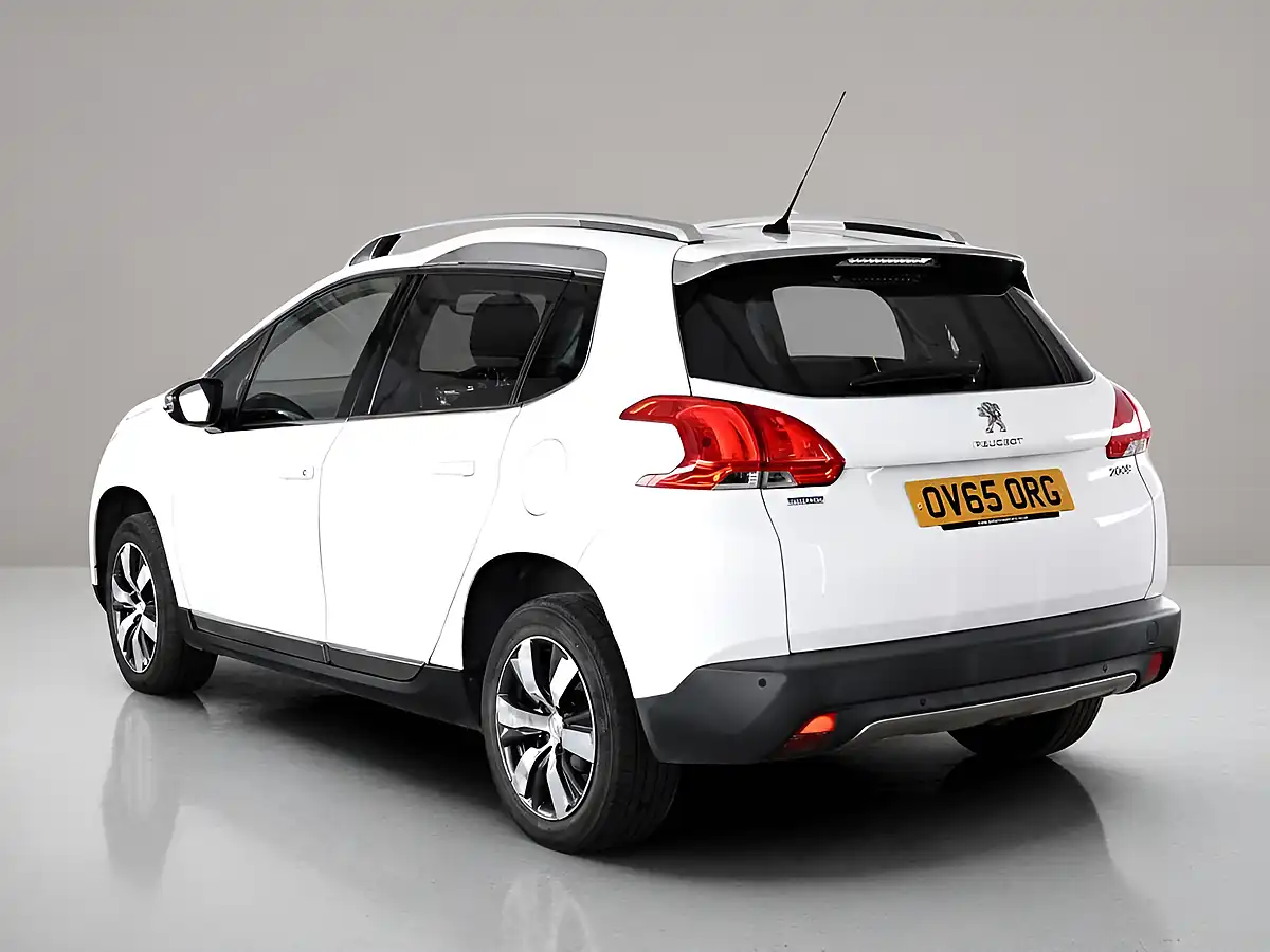 Used 2015 Peugeot 2008 Allure White - Interior and Exterior details 5