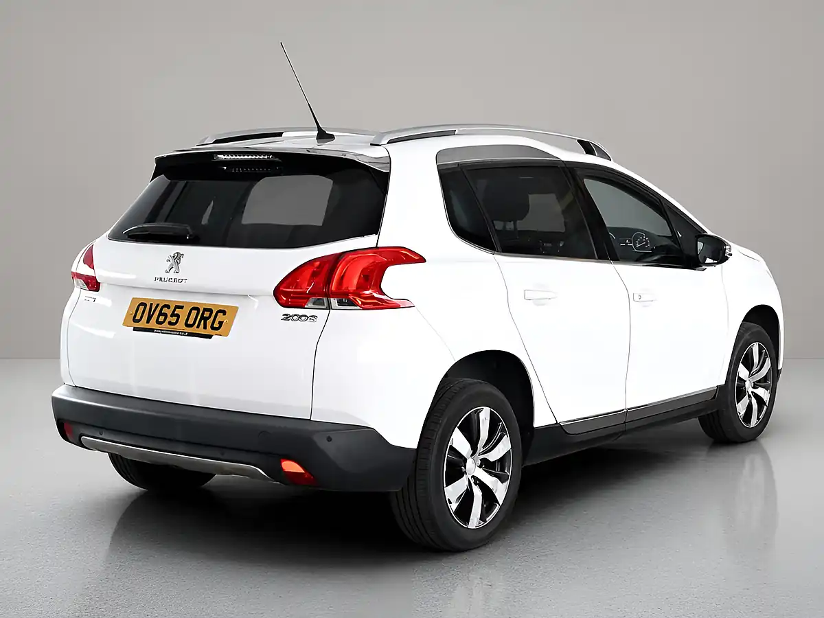 Used 2015 Peugeot 2008 Allure White - Interior and Exterior details 7