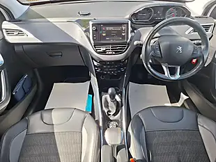 Used 2015 Peugeot 2008 Allure White - Interior and Exterior details 10