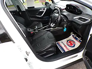 Used 2015 Peugeot 2008 Feline White - Interior and Exterior details 2