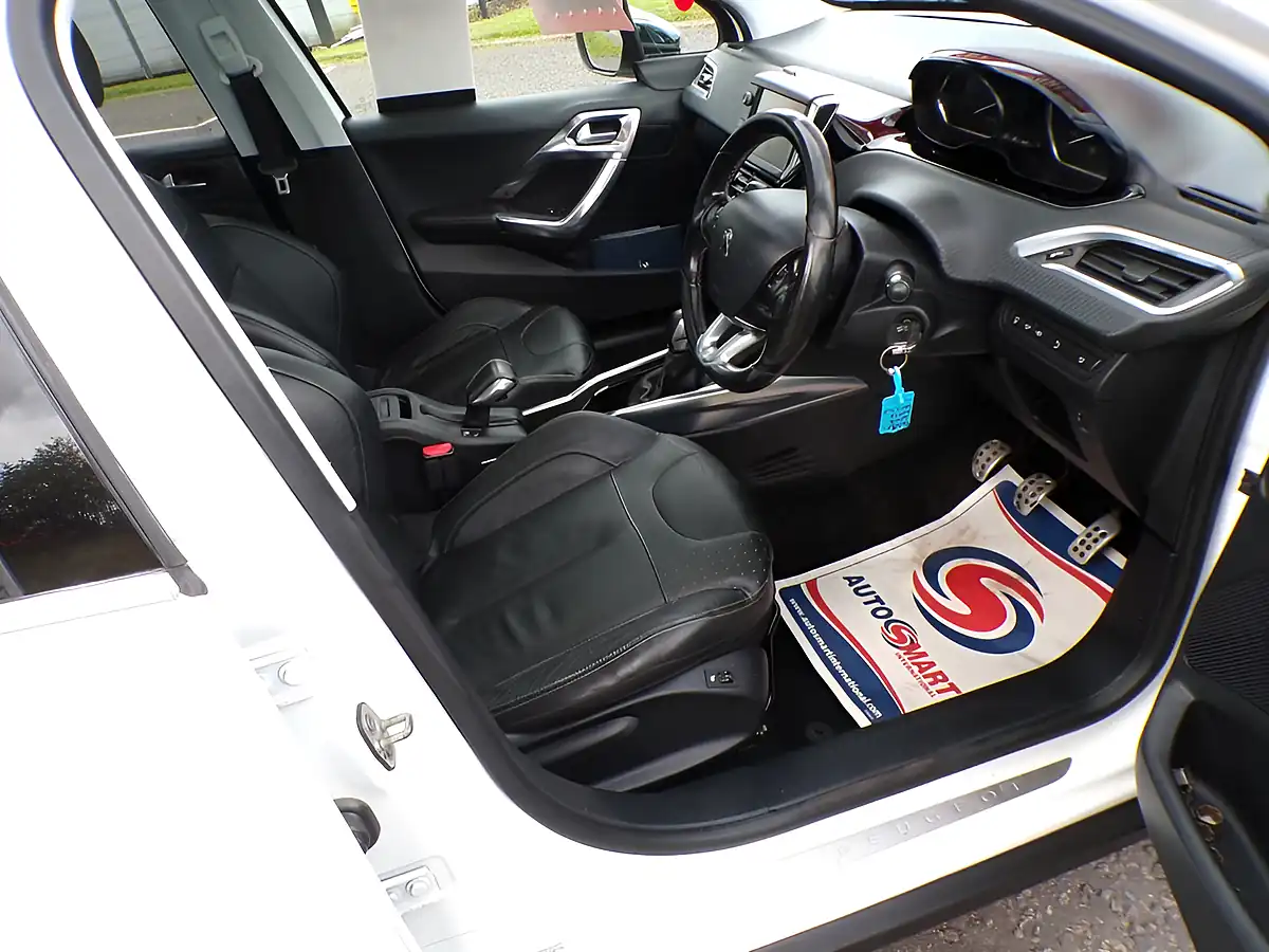 Used 2015 Peugeot 2008 Feline White - Interior and Exterior details 2