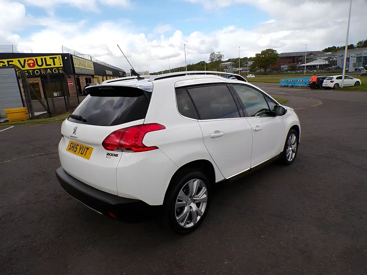 Used 2015 Peugeot 2008 Feline White - Interior and Exterior details 5