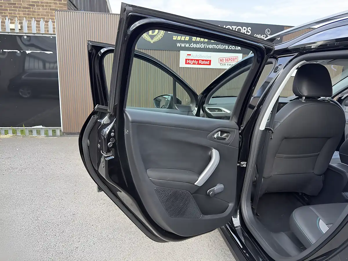 Used 2015 Peugeot 2008 Urban Cross Black - Interior and Exterior details 10