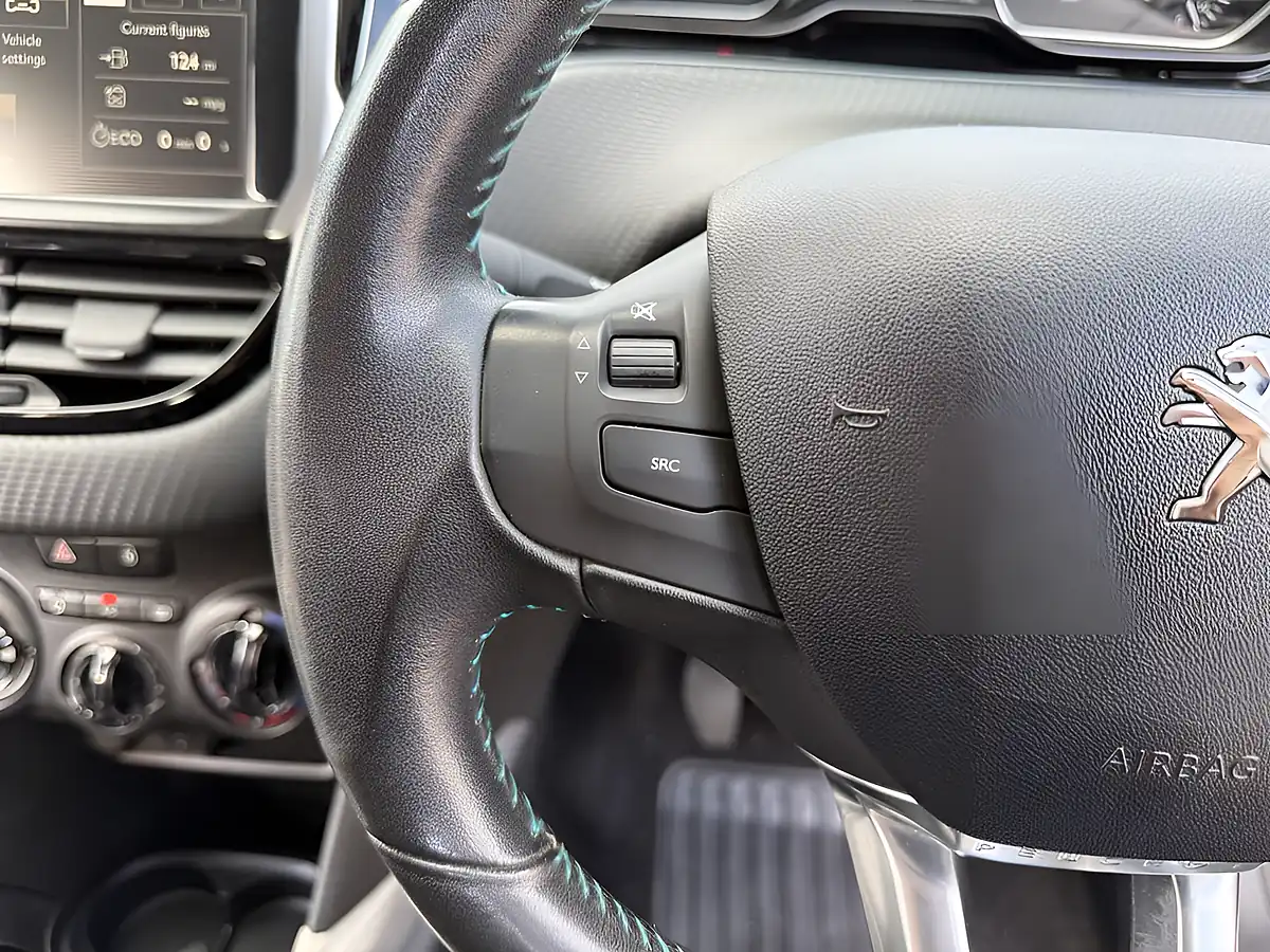 Used 2015 Peugeot 2008 Urban Cross Black - Interior and Exterior details 20
