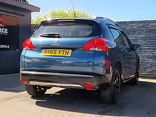 Used 2015 Peugeot 2008 Urban Cross Green - Interior and Exterior details 13