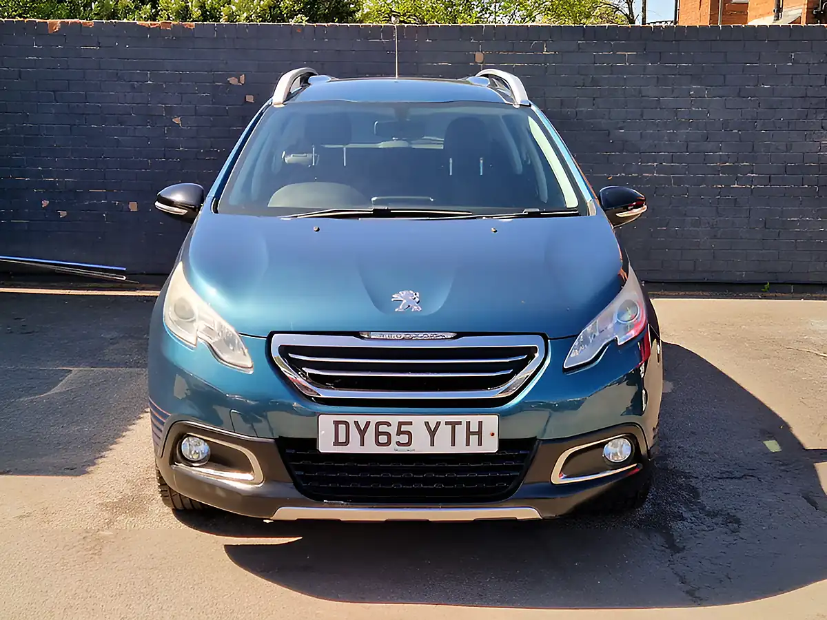 Used 2015 Peugeot 2008 Urban Cross Green - Interior and Exterior details 4