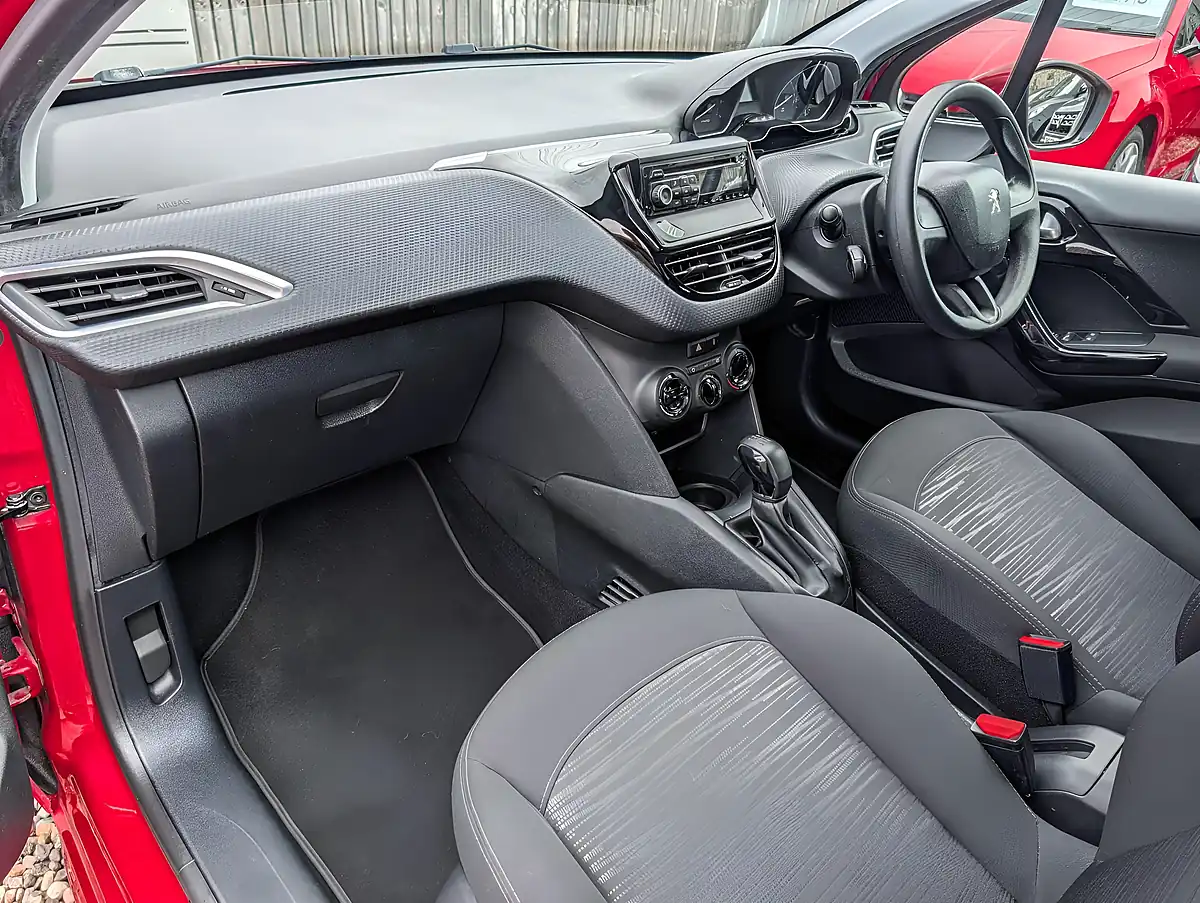 Used 2015 Peugeot 208 Access Red - Interior and Exterior details 20