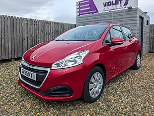Used 2015 Peugeot 208 Access Red - Interior and Exterior details 3