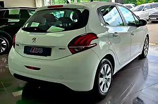 Used 2015 Peugeot 208 Access White - Interior and Exterior details 5