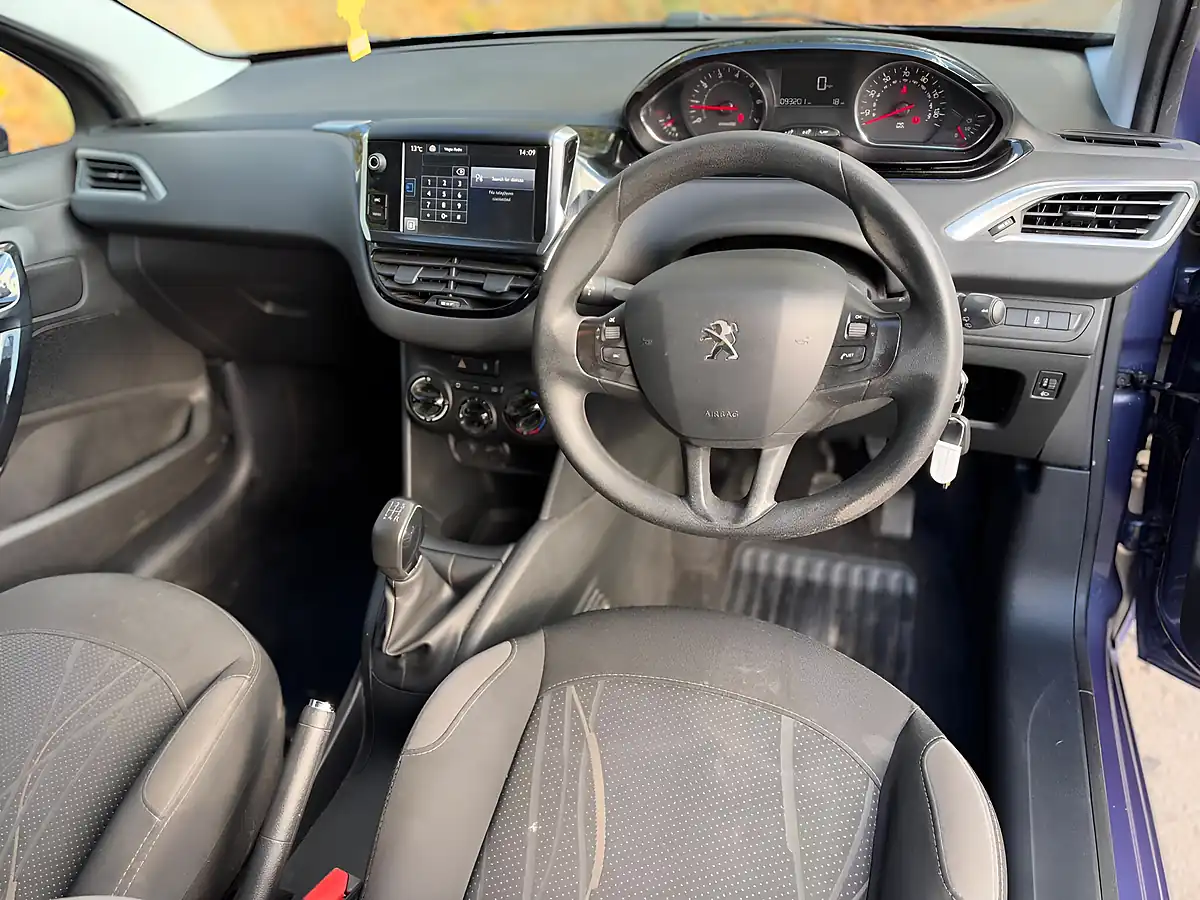 Used 2015 Peugeot 208 Active Blue - Interior and Exterior details 11