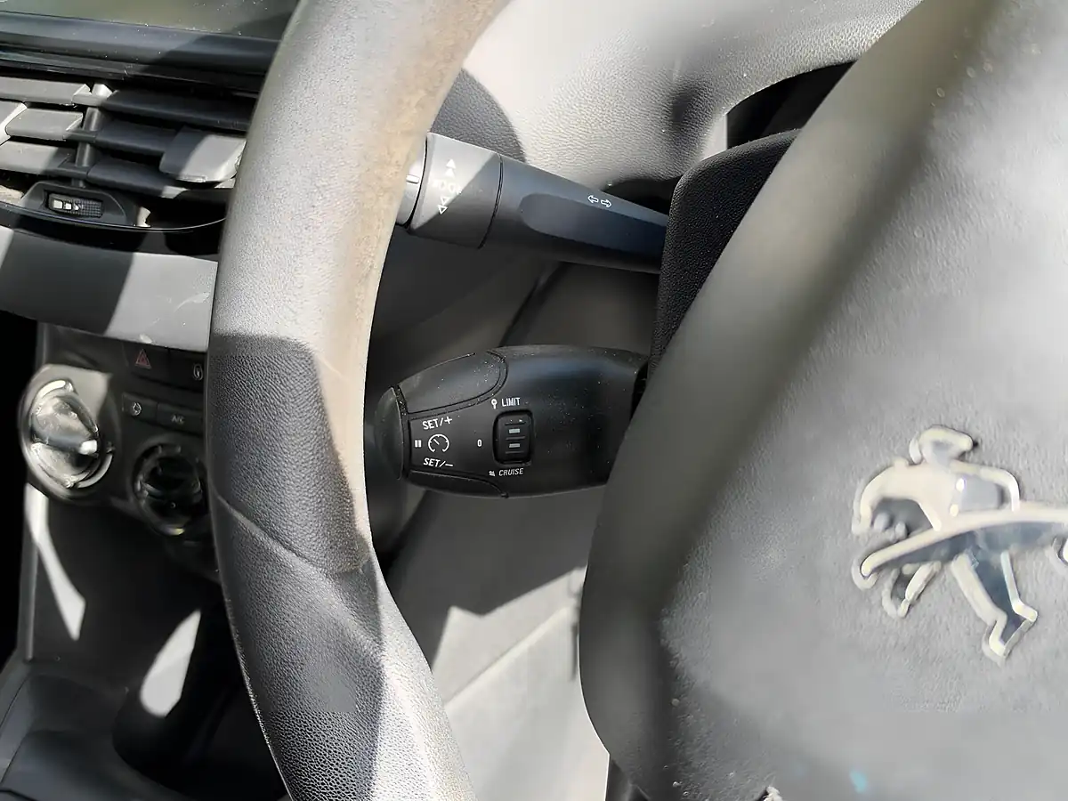 Used 2015 Peugeot 208 Active Blue - Interior and Exterior details 13