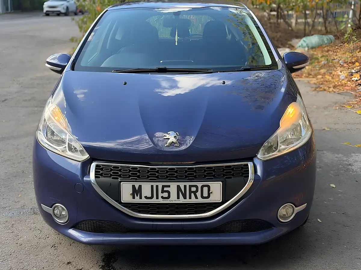 Used 2015 Peugeot 208 Active Blue - Interior and Exterior details 2