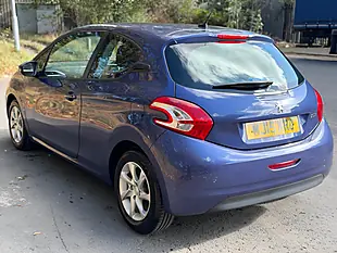 Used 2015 Peugeot 208 Active Blue - Interior and Exterior details 4