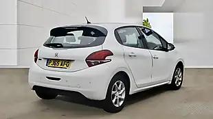 Used 2015 Peugeot 208 Active White - Interior and Exterior details 5