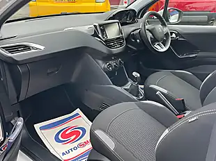 Used 2015 Peugeot 208 Active White - Interior and Exterior details 13