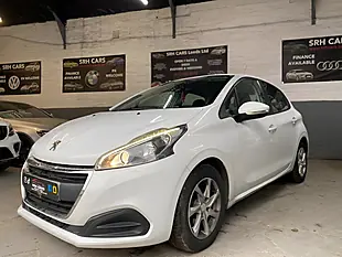 Used 2015 Peugeot 208 Active White - Interior and Exterior details 9