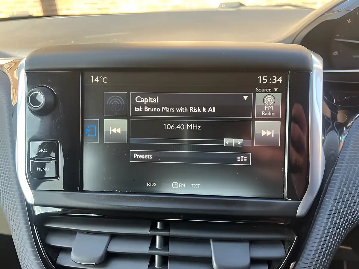 Used 2015 Peugeot 208 Allure Blue - Interior and Exterior details 11