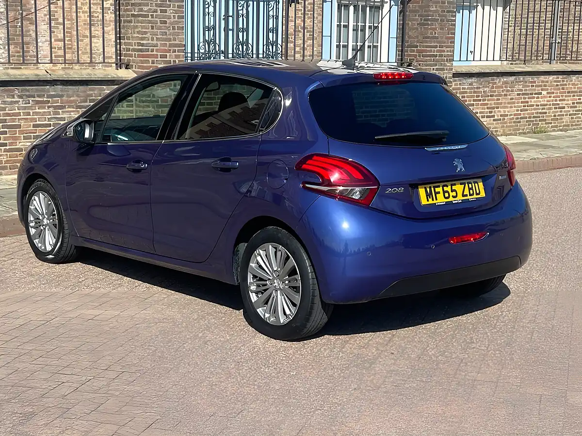 Used 2015 Peugeot 208 Allure Blue - Interior and Exterior details 19
