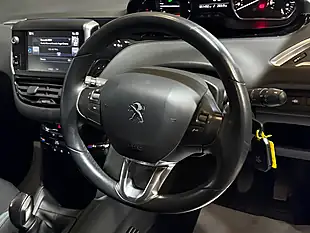 Used 2015 Peugeot 208 Allure Blue - Interior and Exterior details 10