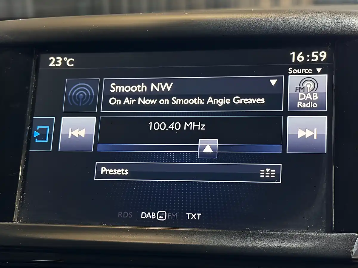 Used 2015 Peugeot 208 Allure Blue - Interior and Exterior details 15