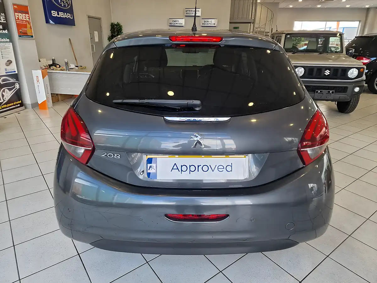 Used 2015 Peugeot 208 Allure Grey - Interior and Exterior details 7