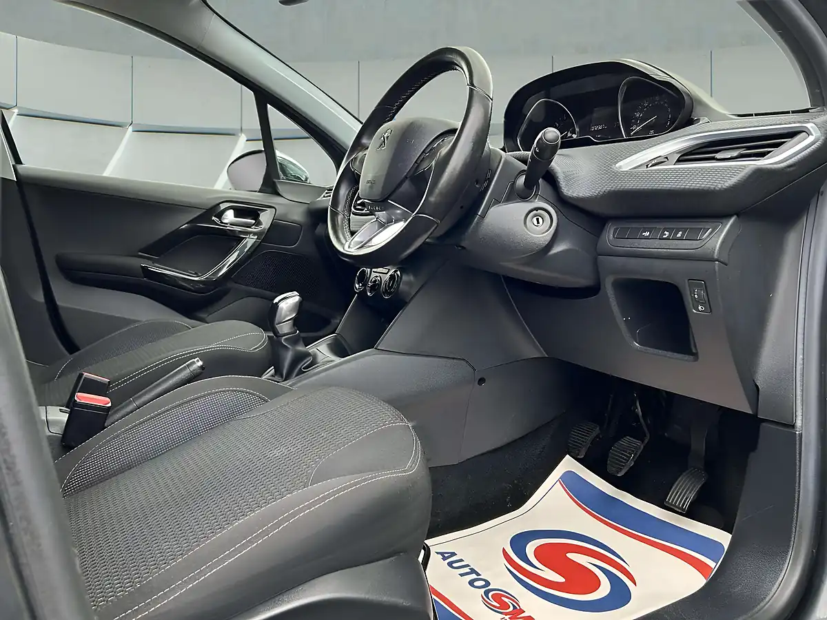 Used 2015 Peugeot 208 Allure Grey - Interior and Exterior details 11