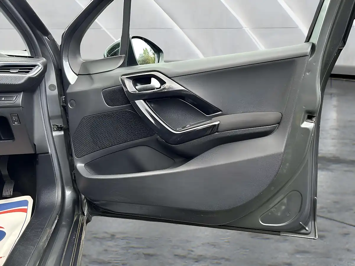 Used 2015 Peugeot 208 Allure Grey - Interior and Exterior details 18