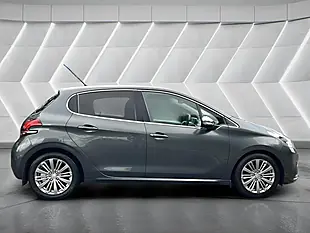 Used 2015 Peugeot 208 Allure Grey - Interior and Exterior details 4