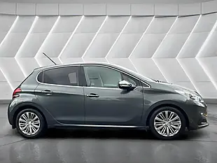 Used 2015 Peugeot 208 Allure Grey - Interior and Exterior details 5