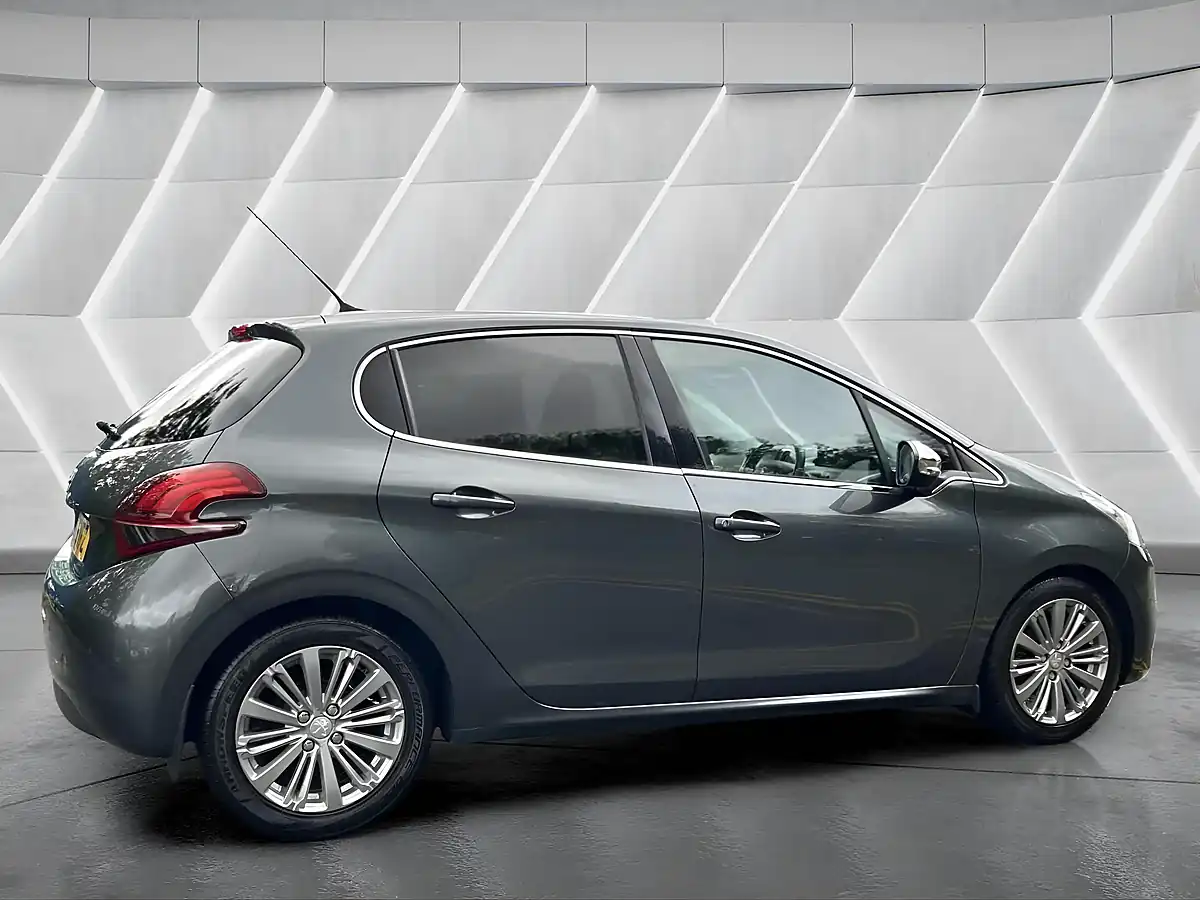 Used 2015 Peugeot 208 Allure Grey - Interior and Exterior details 6