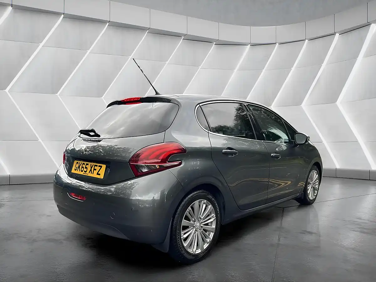 Used 2015 Peugeot 208 Allure Grey - Interior and Exterior details 7