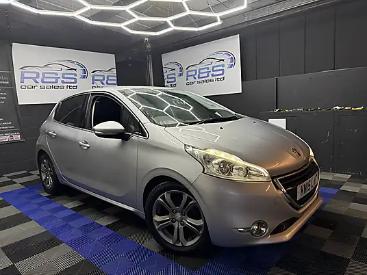 2015 Peugeot 208 1.6 e-HDi Allure