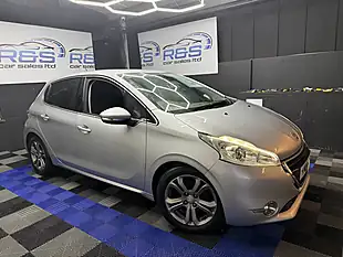 Used 2015 Peugeot 208 Allure Silver - Interior and Exterior details 2