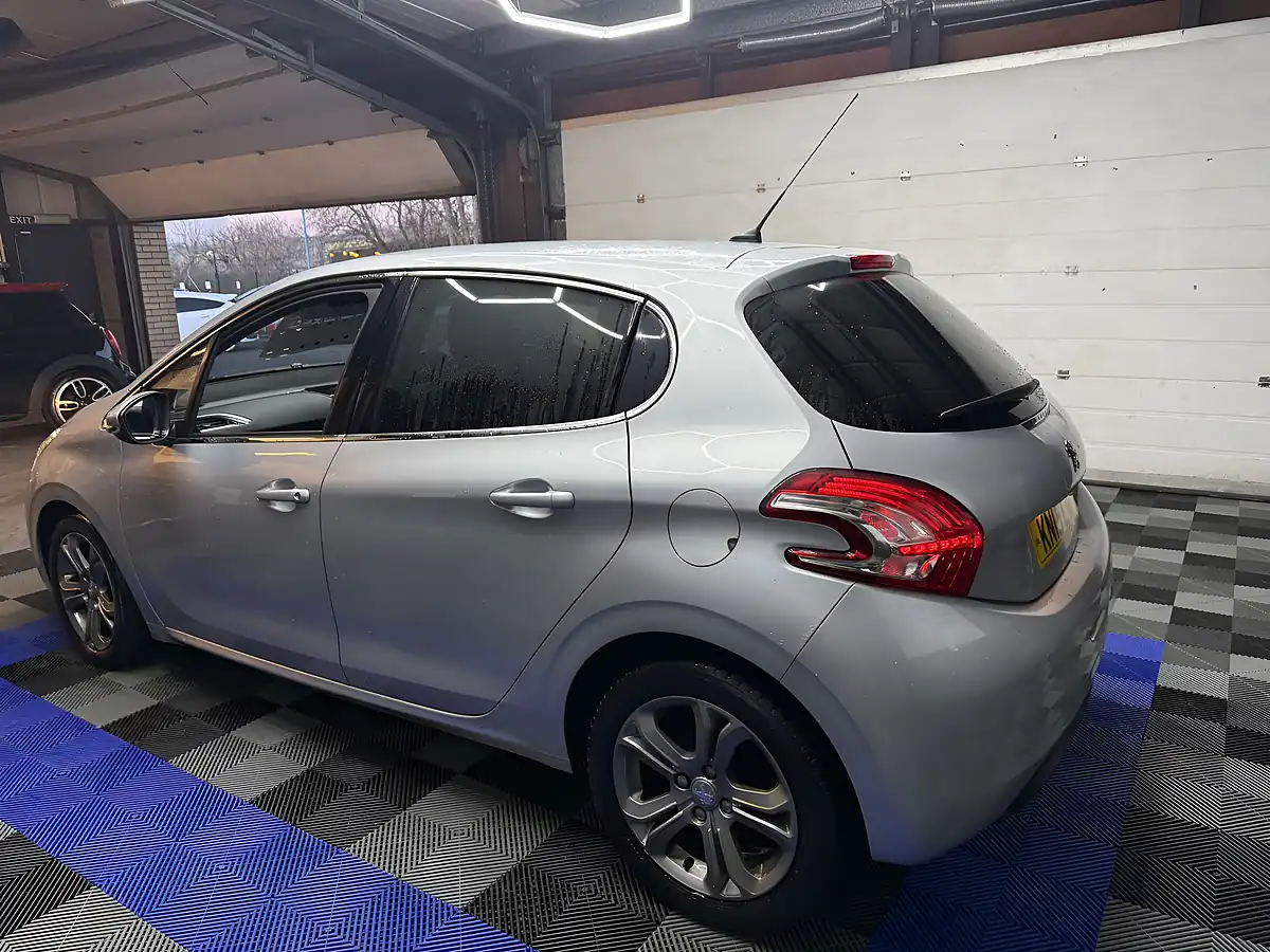 Used 2015 Peugeot 208 Allure Silver - Interior and Exterior details 7