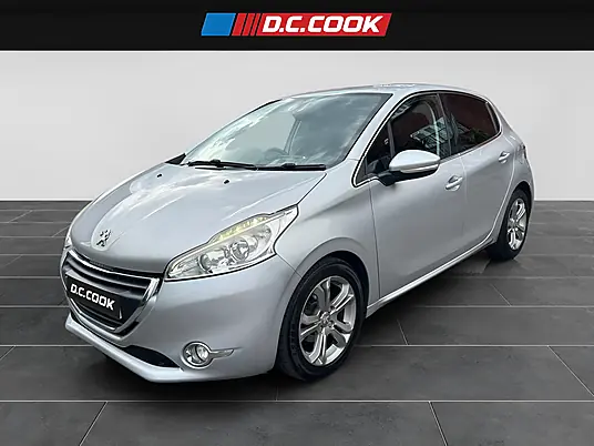 2015 Peugeot 208 1.6 e-HDi Allure