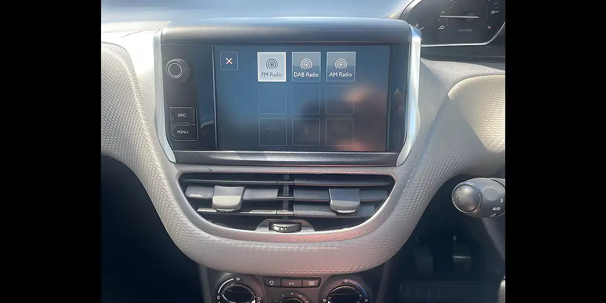 Used 2015 Peugeot 208 Allure White - Interior and Exterior details 16