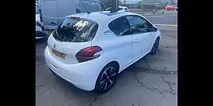 Used 2015 Peugeot 208 Allure White - Interior and Exterior details 4