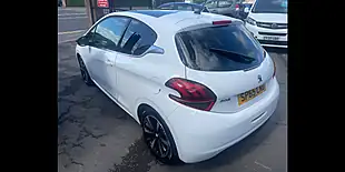 Used 2015 Peugeot 208 Allure White - Interior and Exterior details 6