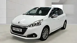 Used 2015 Peugeot 208 Allure White - Interior and Exterior details 2