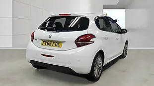 Used 2015 Peugeot 208 Allure White - Interior and Exterior details 7