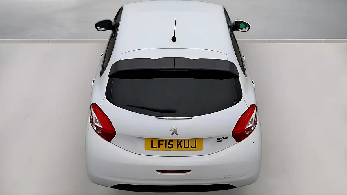 Used 2015 Peugeot 208 Allure White - Interior and Exterior details 6