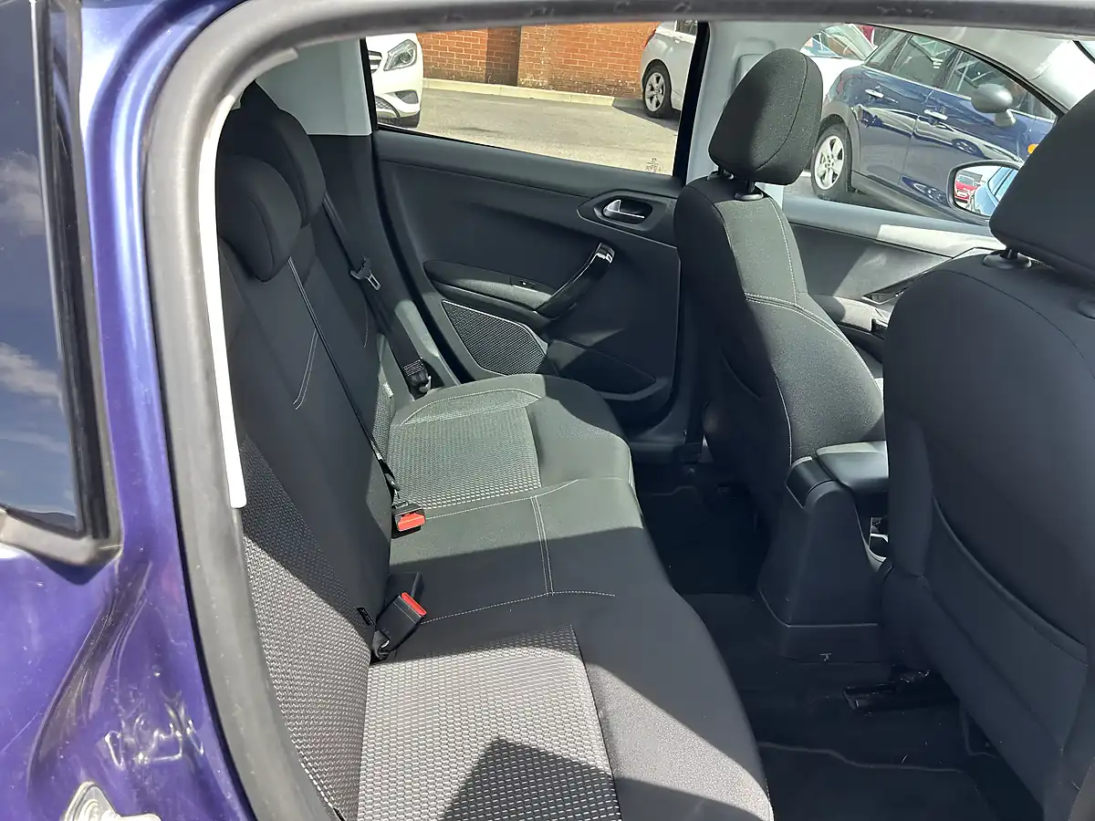 Used 2015 Peugeot 208 Blue - Interior and Exterior details 11