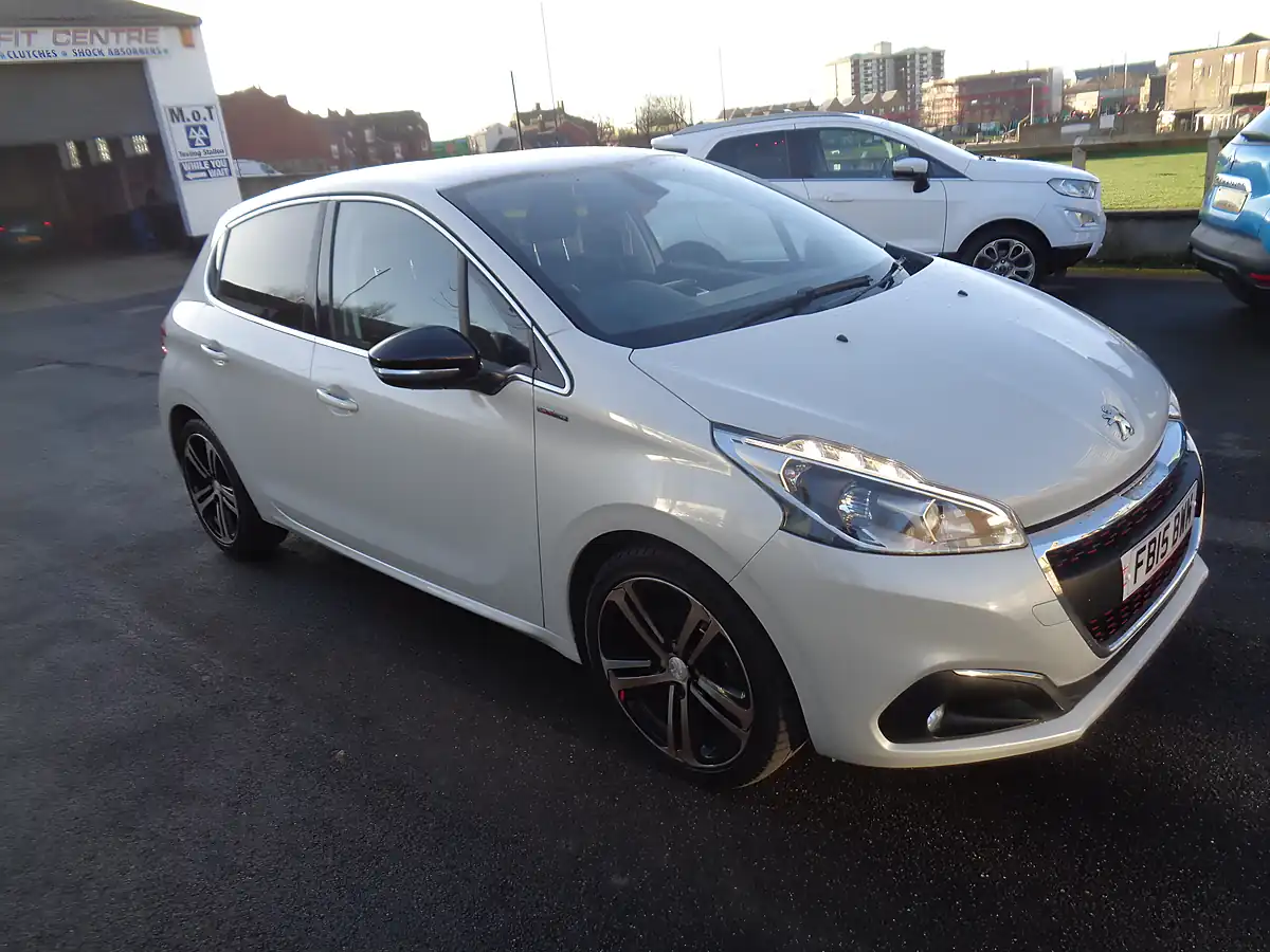 Used 2015 Peugeot 208 GT Line - Front View