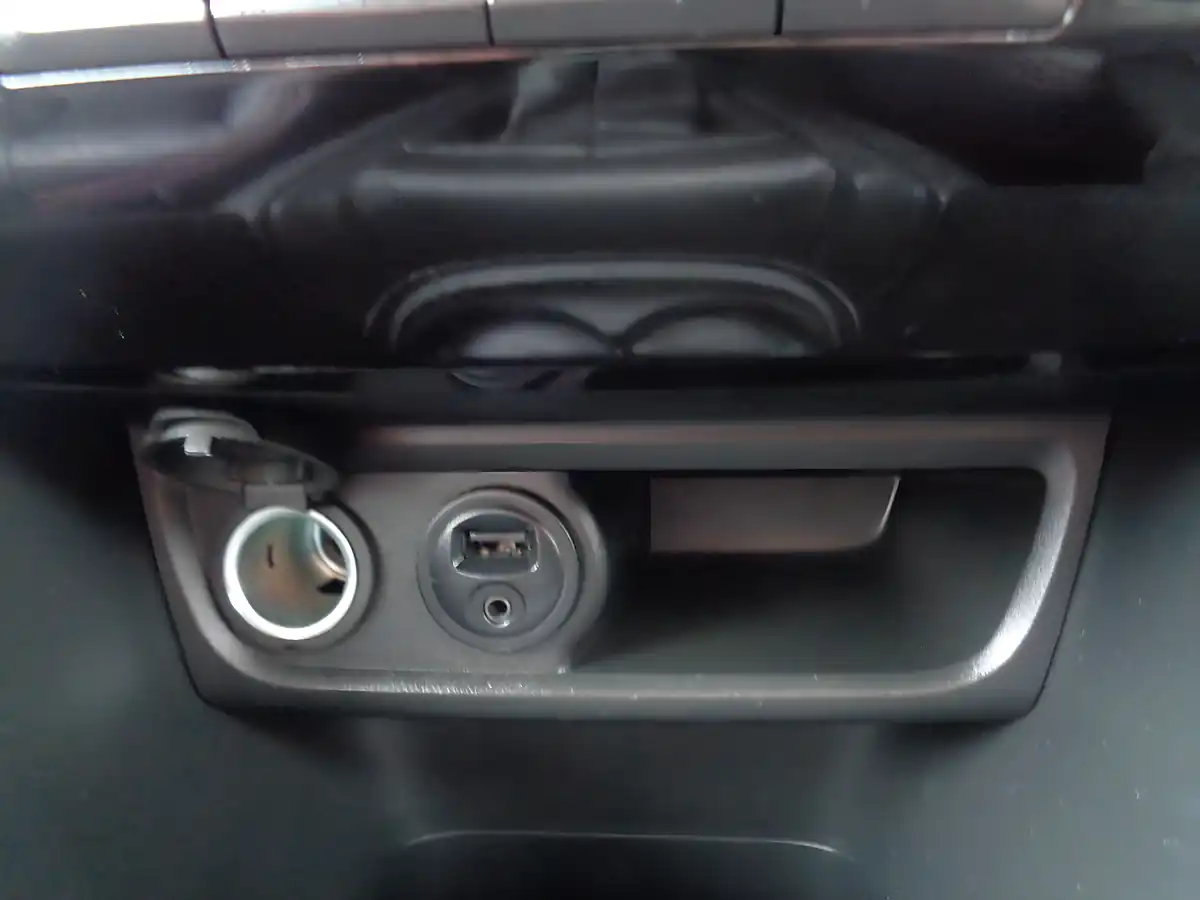 Used 2015 Peugeot 208 GT Line - Interior and Exterior details 13