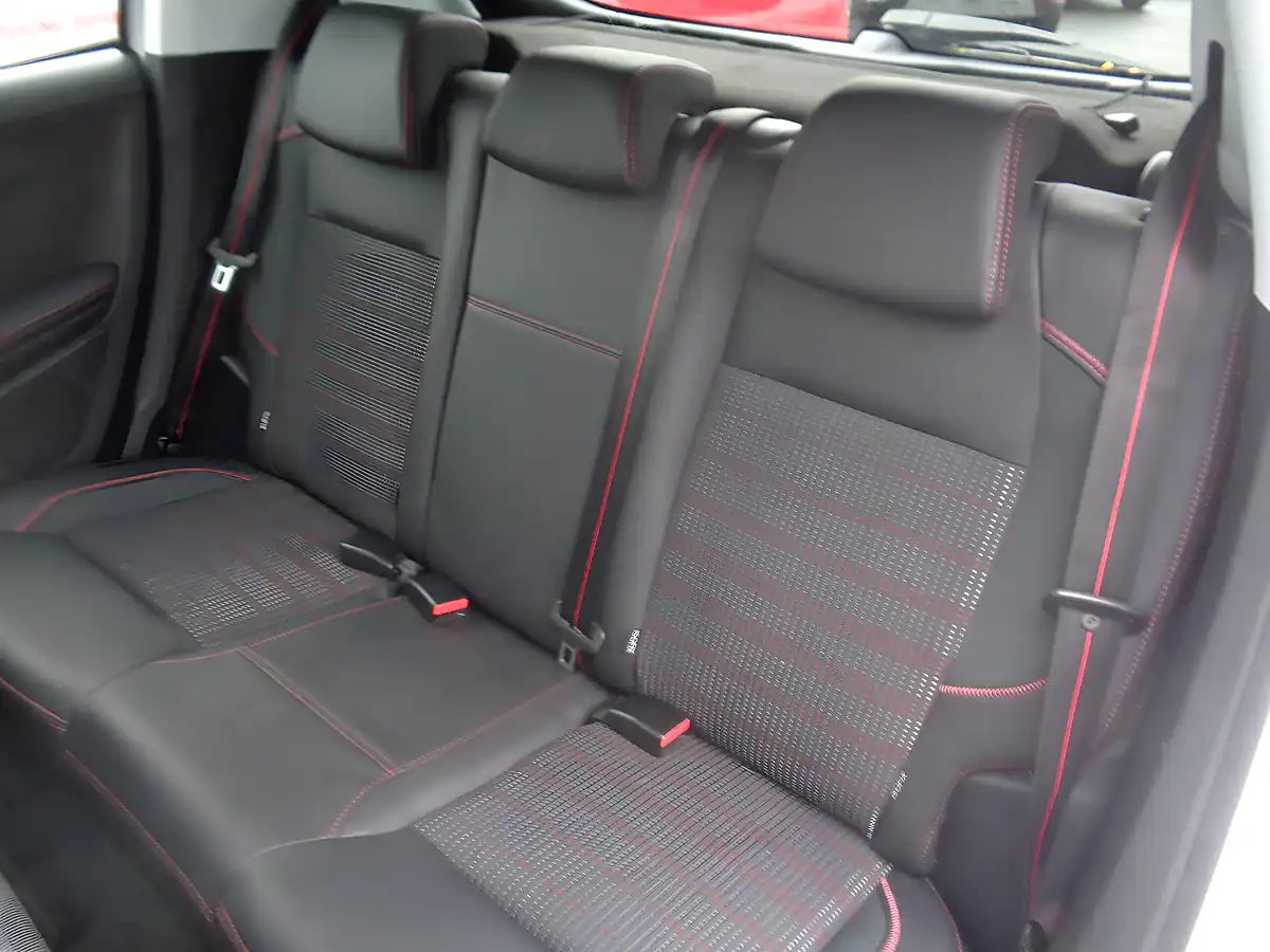 Used 2015 Peugeot 208 GT Line - Interior and Exterior details 16
