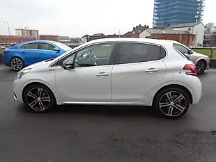 Used 2015 Peugeot 208 GT Line - Interior and Exterior details 4