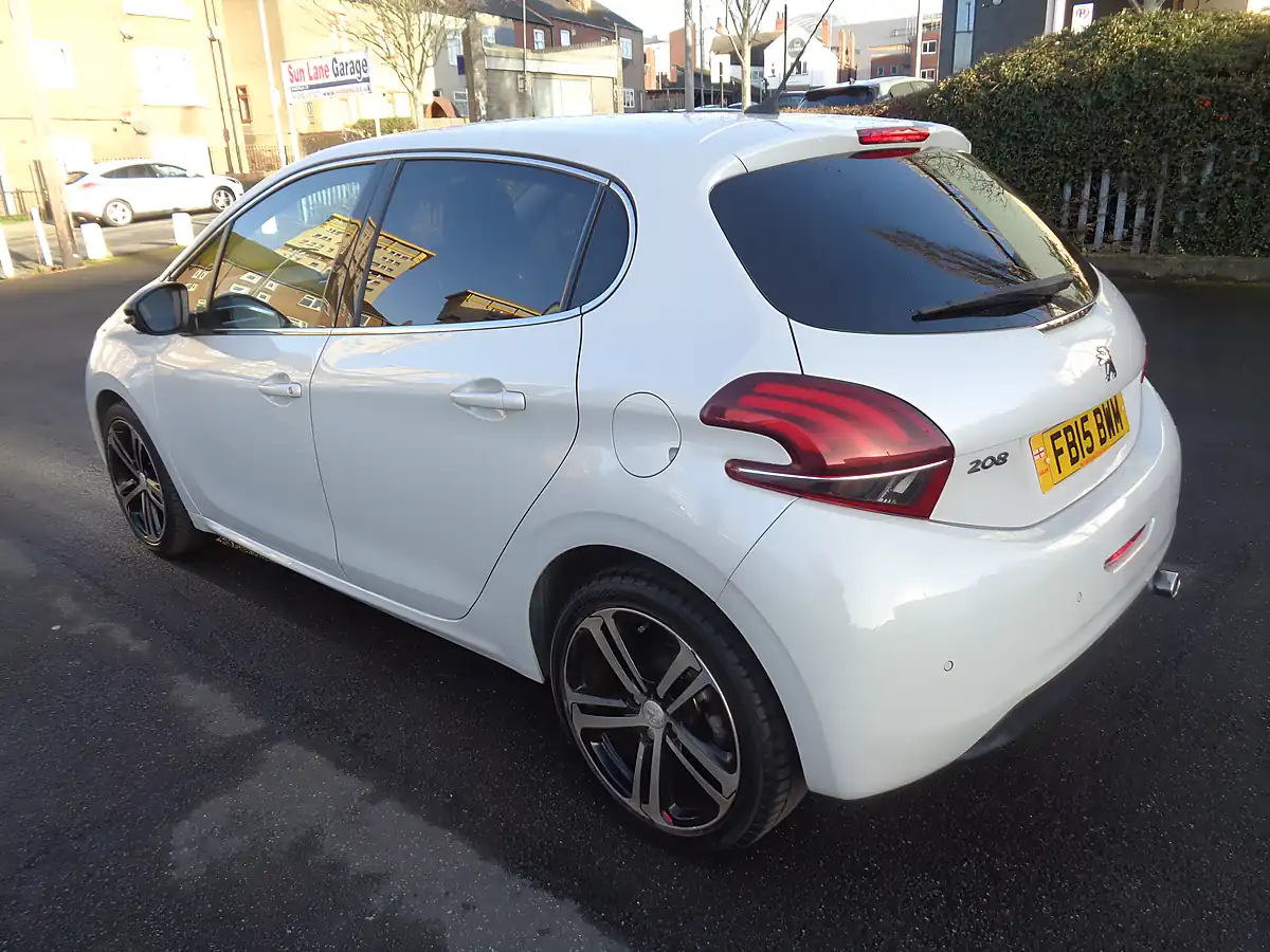 Used 2015 Peugeot 208 GT Line - Interior and Exterior details 6
