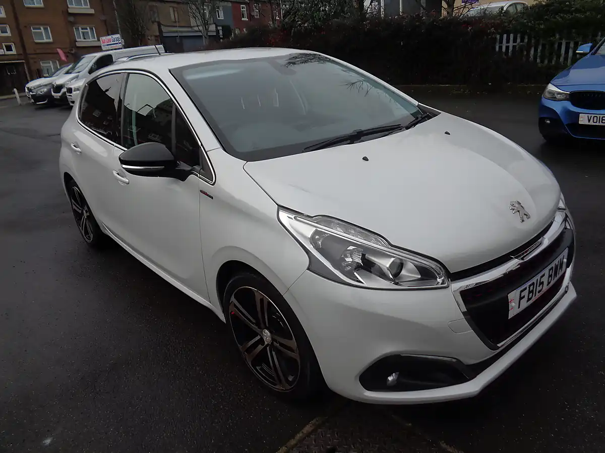 Used 2015 Peugeot 208 GT Line - Interior and Exterior details 9