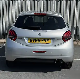 Used 2015 Peugeot 208 GT Line Silver - Interior and Exterior details 6