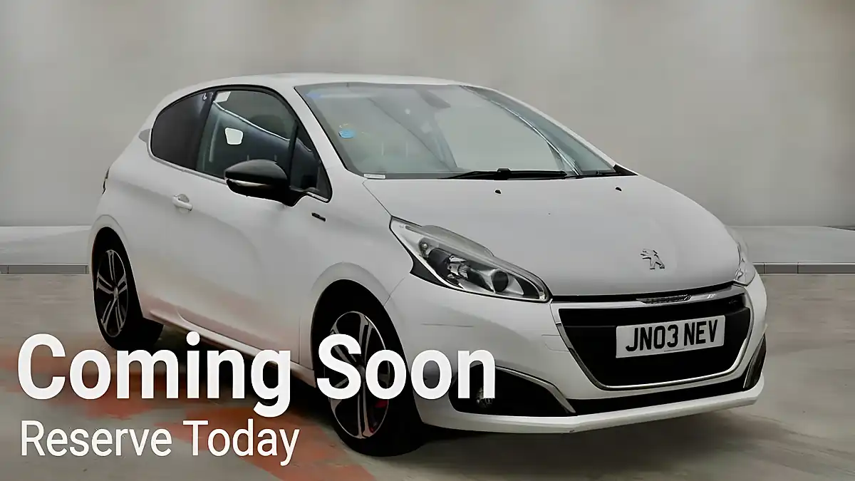 Used 2015 Peugeot 208 GT Line White - Front View
